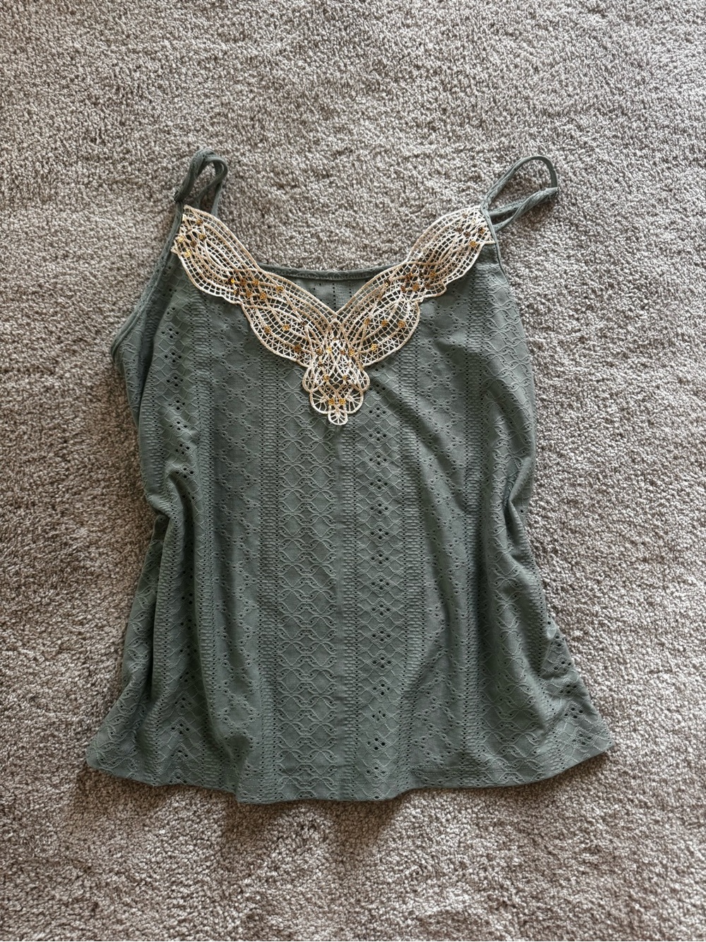Lace-Trim Sleeveless Tank Top in Olive Green L